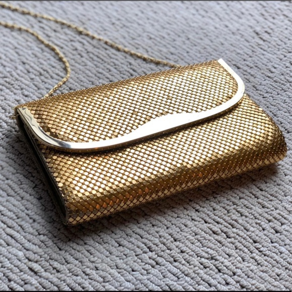 Vintage Gold Mesh Metal Purse Shoulder Clutch Bag